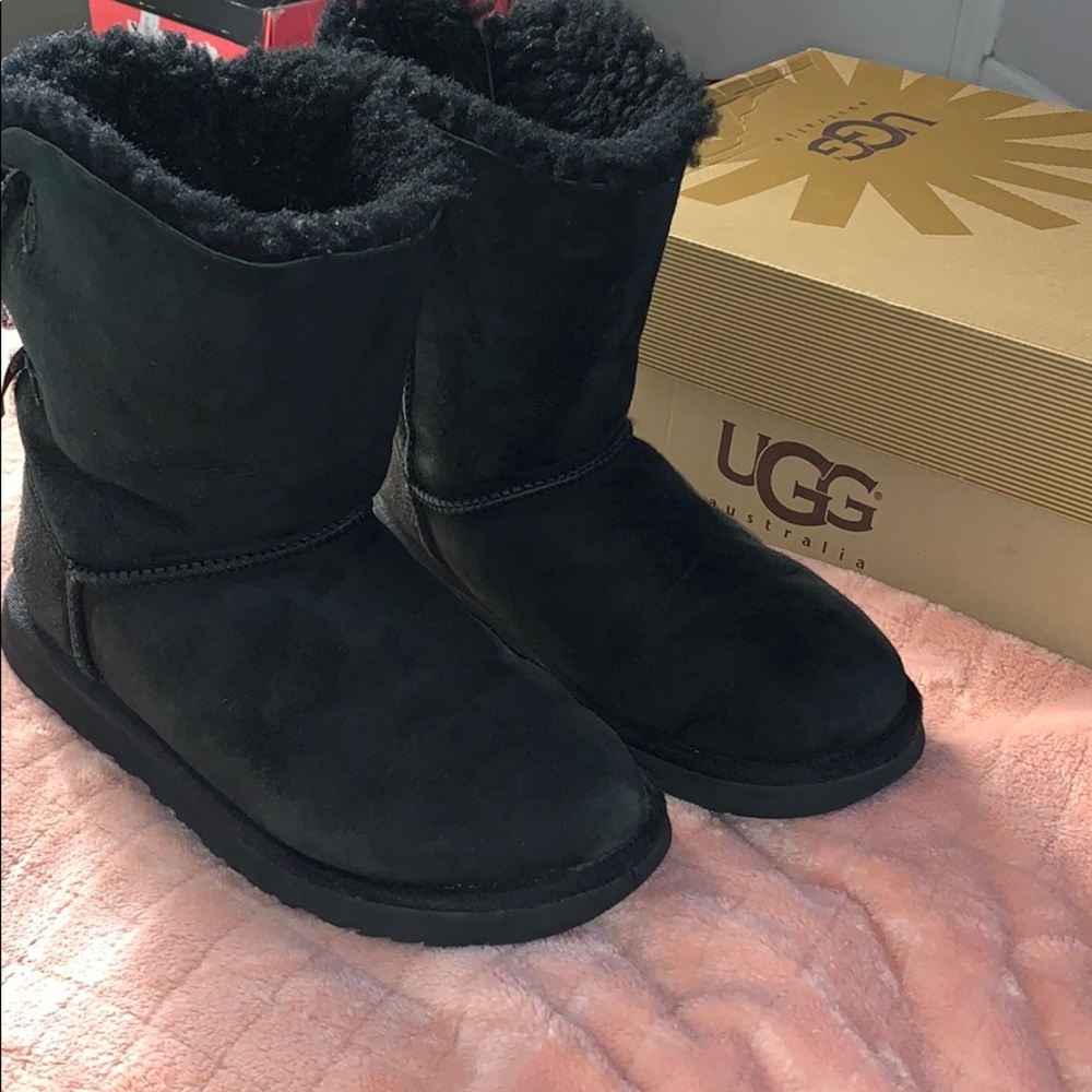 Black Uggs W/ Bailey Bows